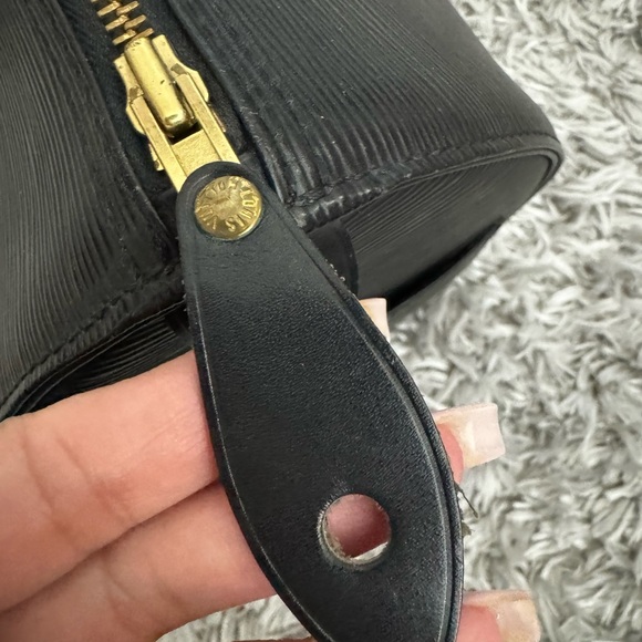 Louis Vuitton vintage Epi 30 and kiss wallet set - Picture 5 of 15